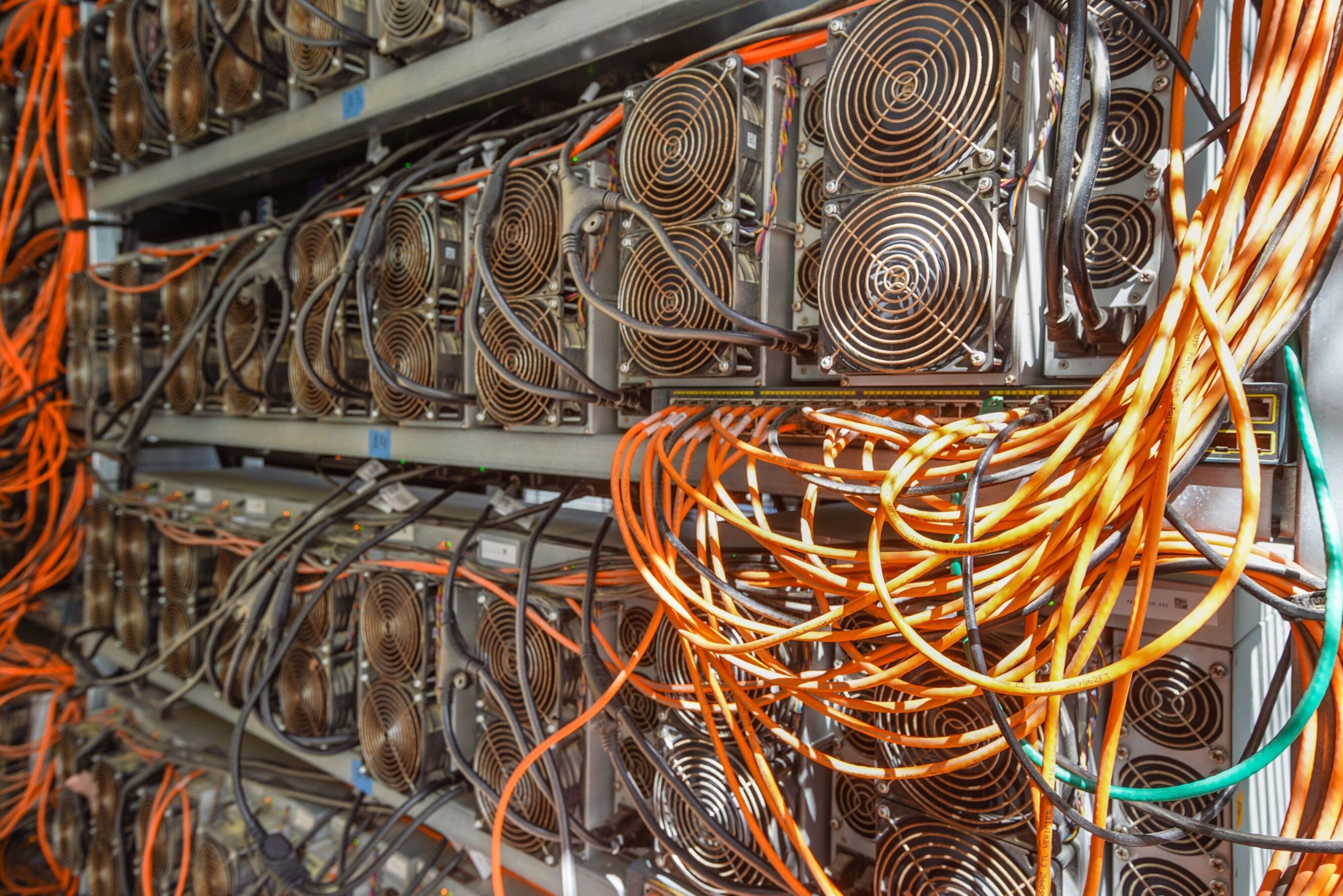 Mineração de bitcoin consome até 2,3% da eletricidade dos EUA, diz agência  de energia
